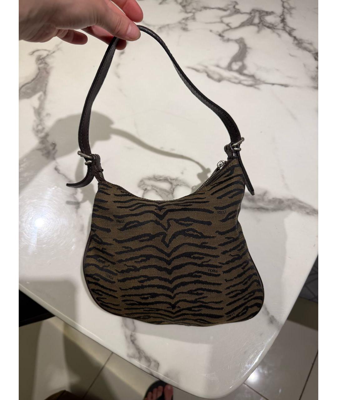 FENDI Коричневая сумка с короткими ручками, фото 3