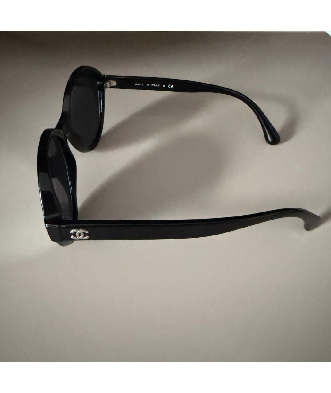 CHANEL Черные пластиковые солнцезащитные очки, фото 2