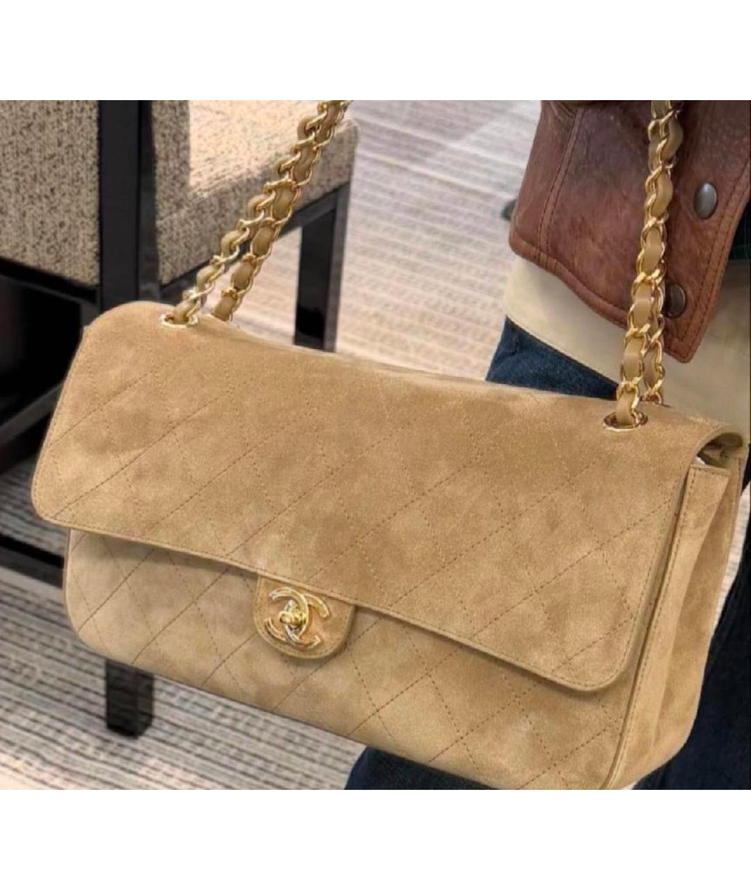 CHANEL Бежевая замшевая сумка через плечо, фото 2