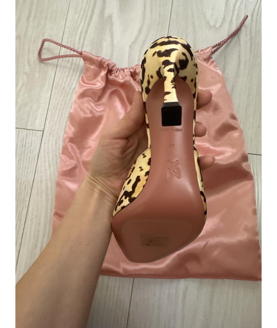 Amina Muaddi Мюли, фото 7