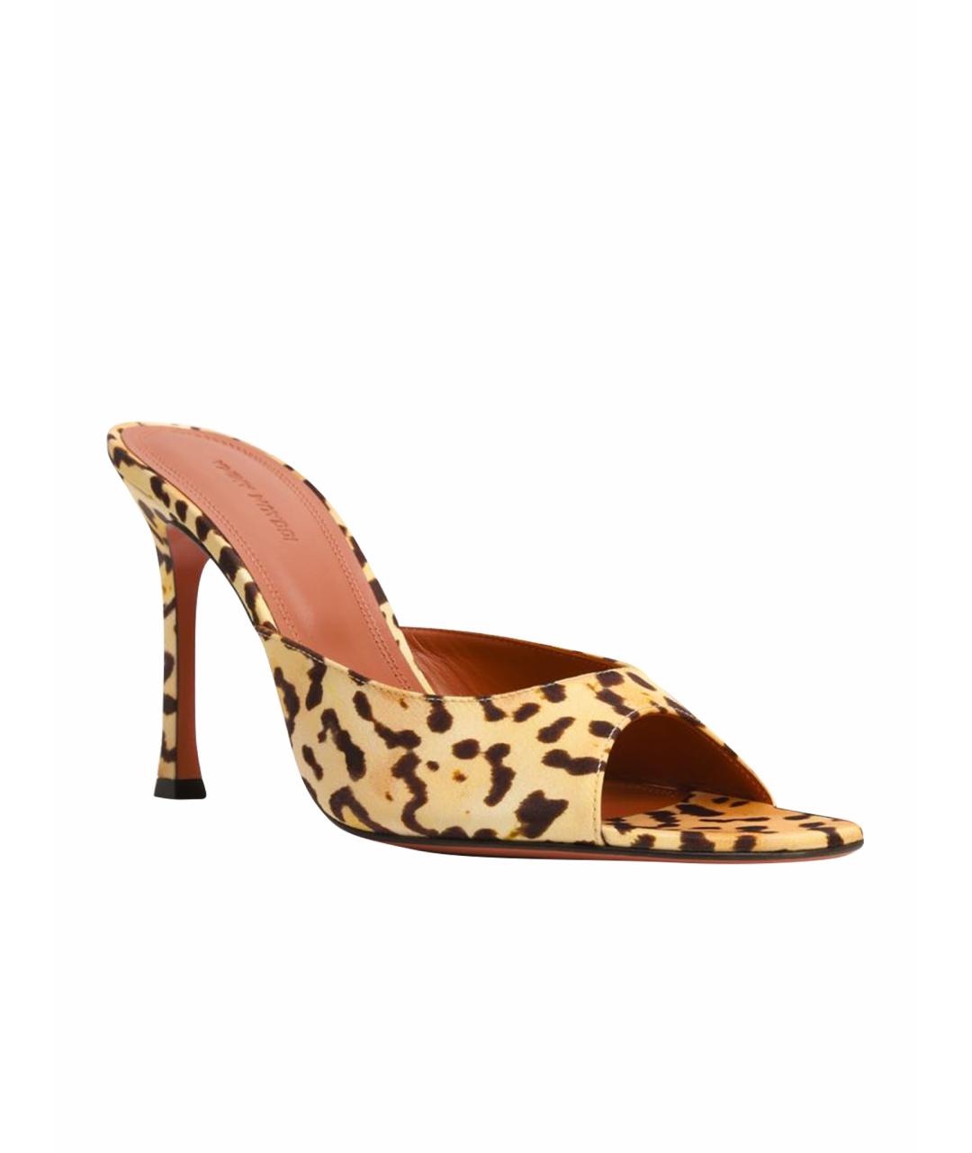 Amina Muaddi Мюли, фото 1