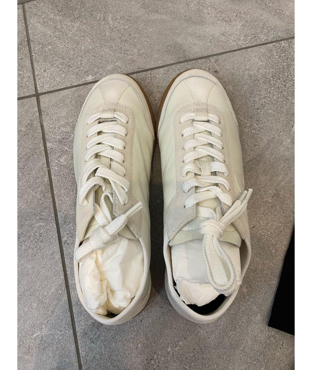 CHANEL Белые кожаные кроссовки, фото 3