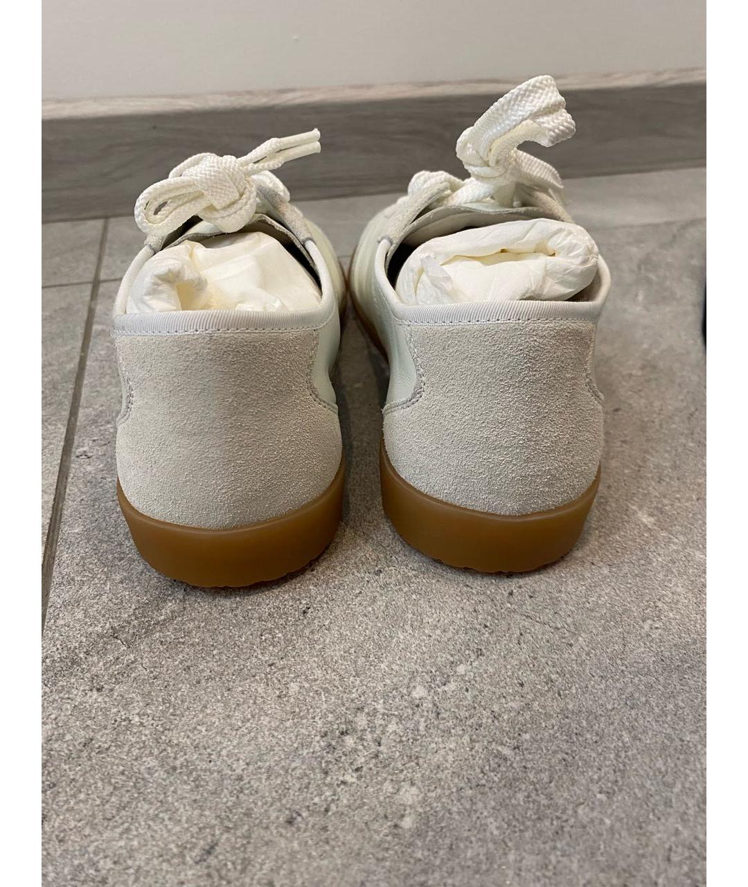 CHANEL Белые кожаные кроссовки, фото 2