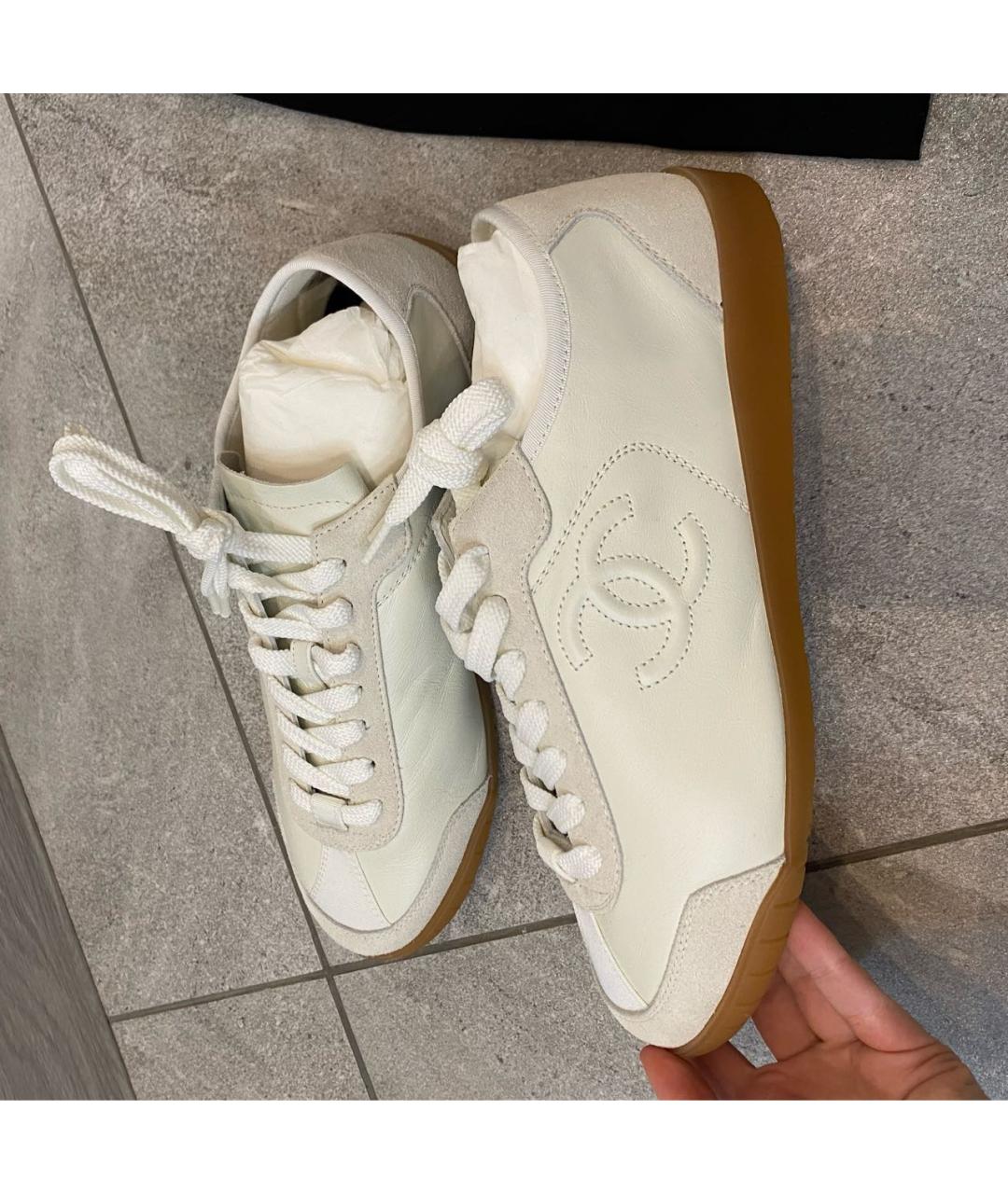 CHANEL Белые кожаные кроссовки, фото 7