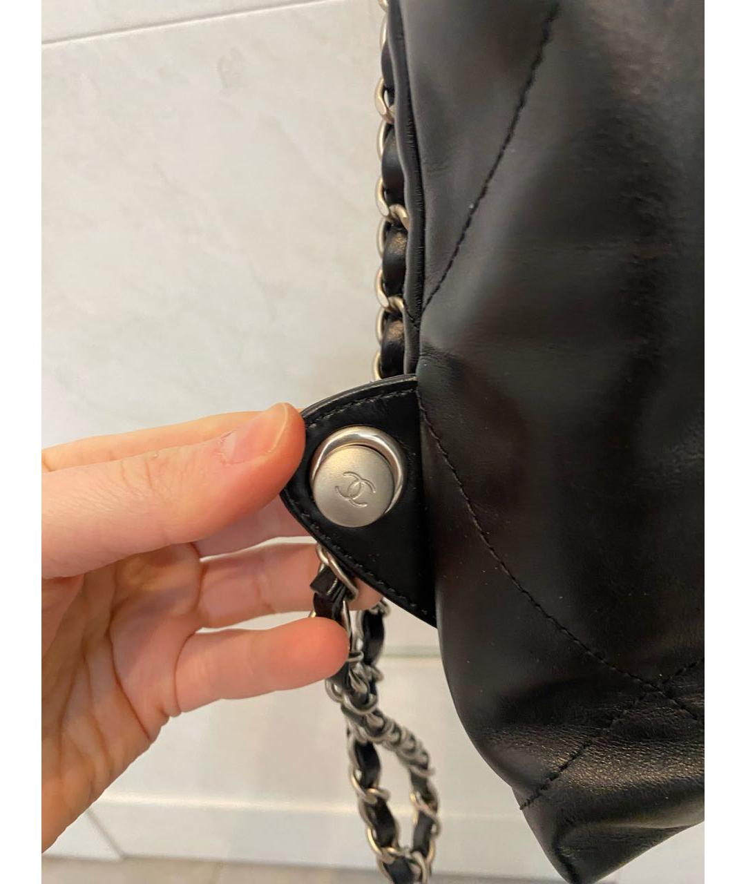 CHANEL Черная кожаная сумка через плечо, фото 2