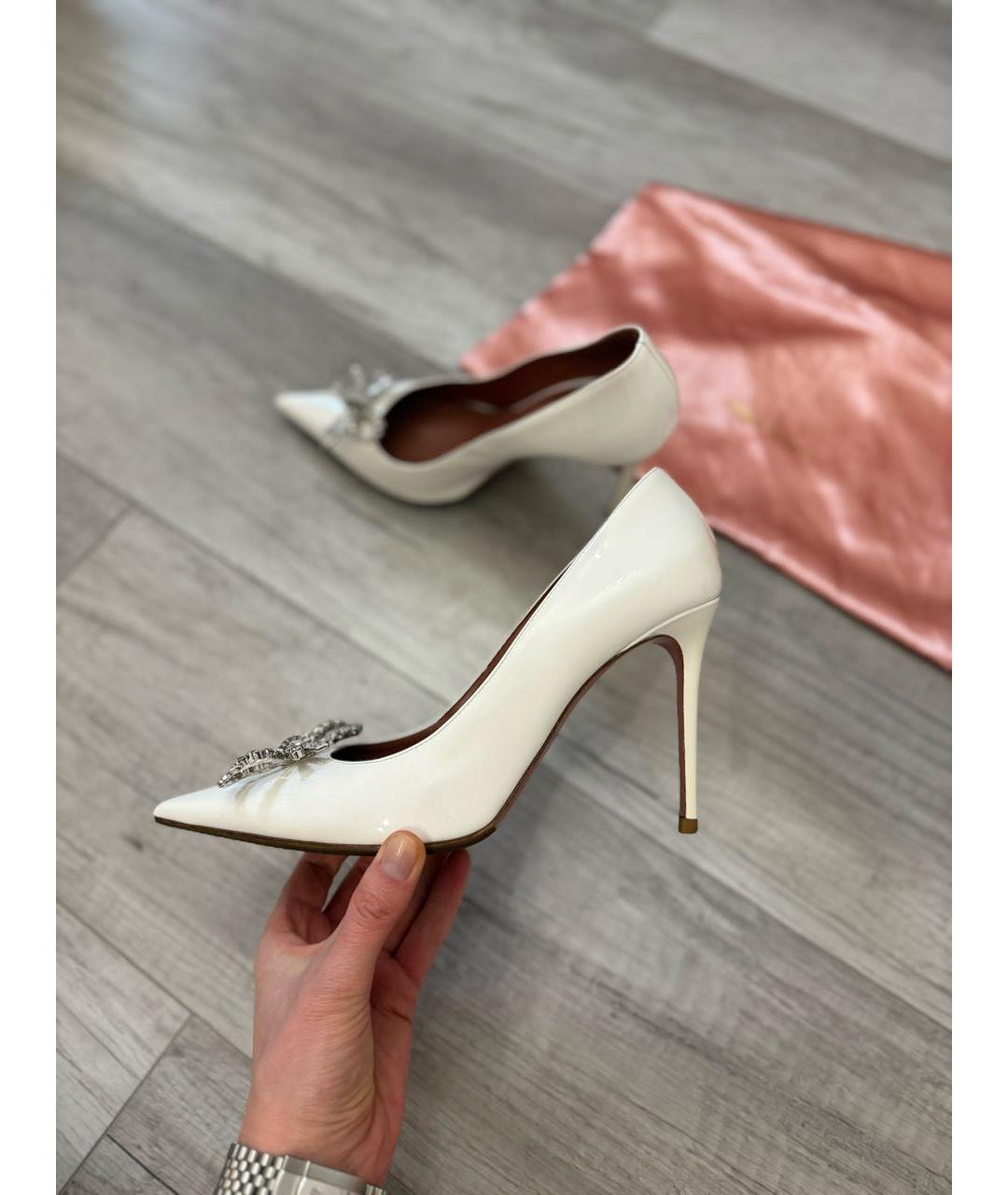 Amina Muaddi Белые кожаные туфли, фото 3