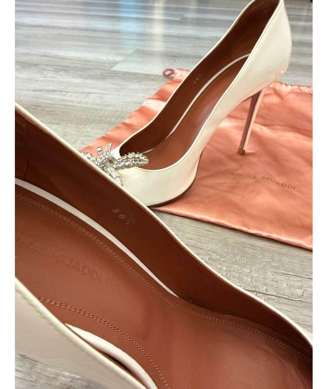 Amina Muaddi Белые кожаные туфли, фото 8