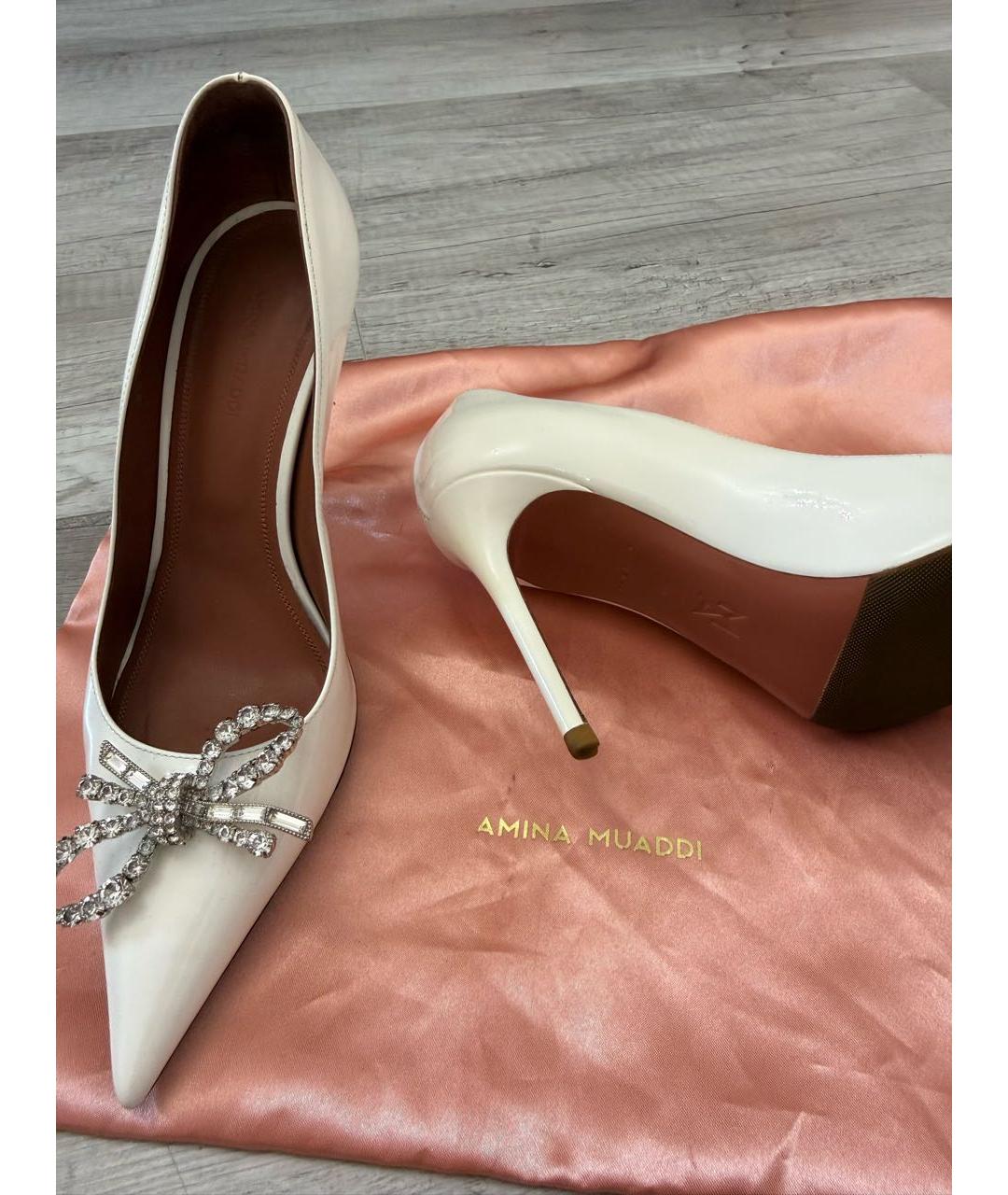 Amina Muaddi Белые кожаные туфли, фото 6
