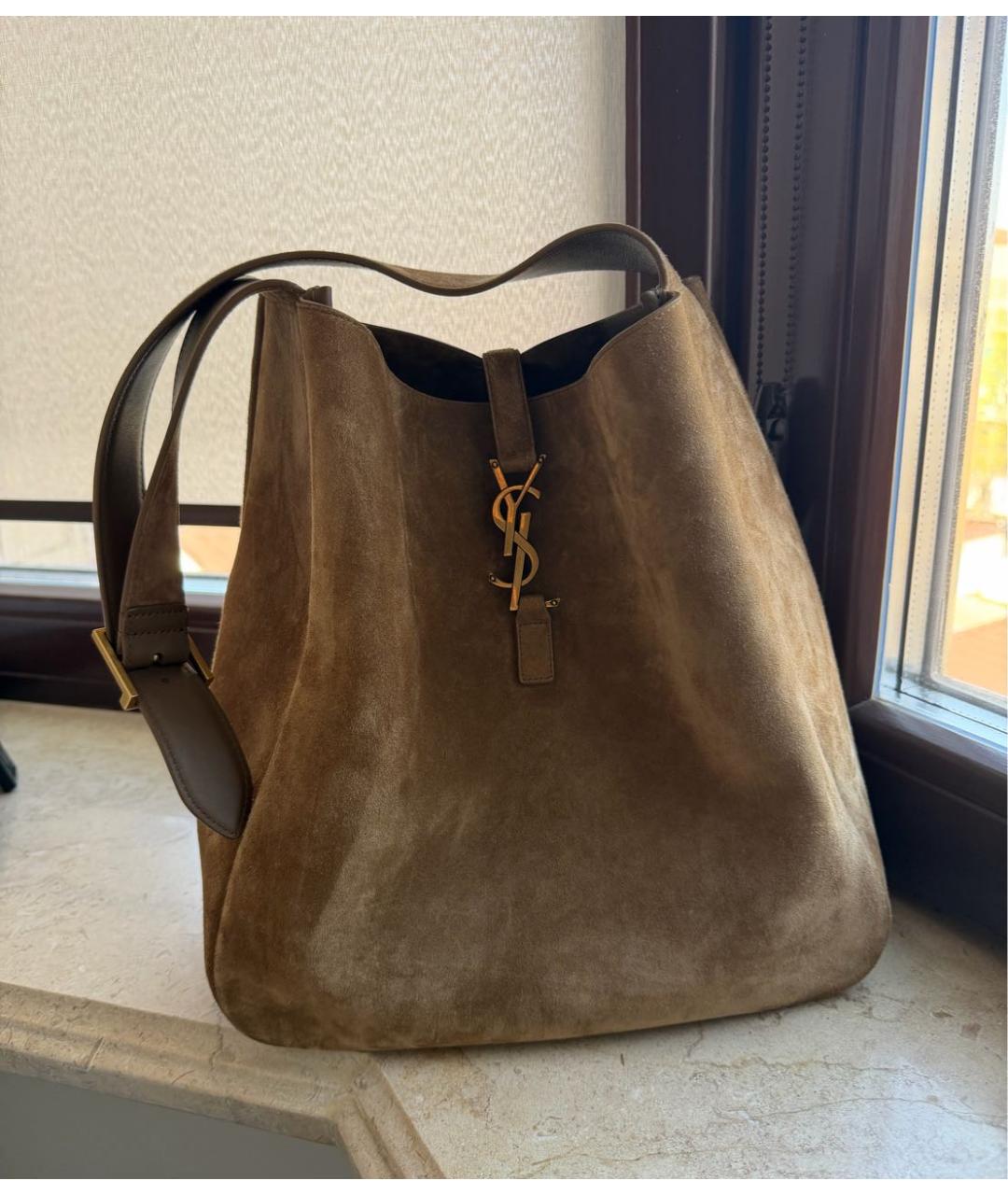 SAINT LAURENT Коричневая замшевая сумка тоут, фото 3