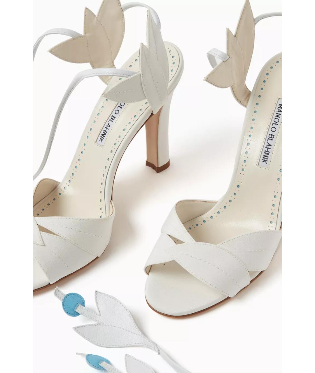 MANOLO BLAHNIK Белые текстильные босоножки, фото 8