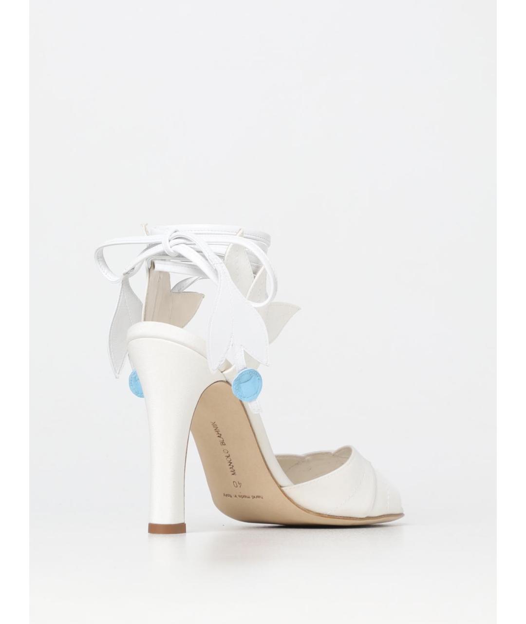 MANOLO BLAHNIK Белые текстильные босоножки, фото 6