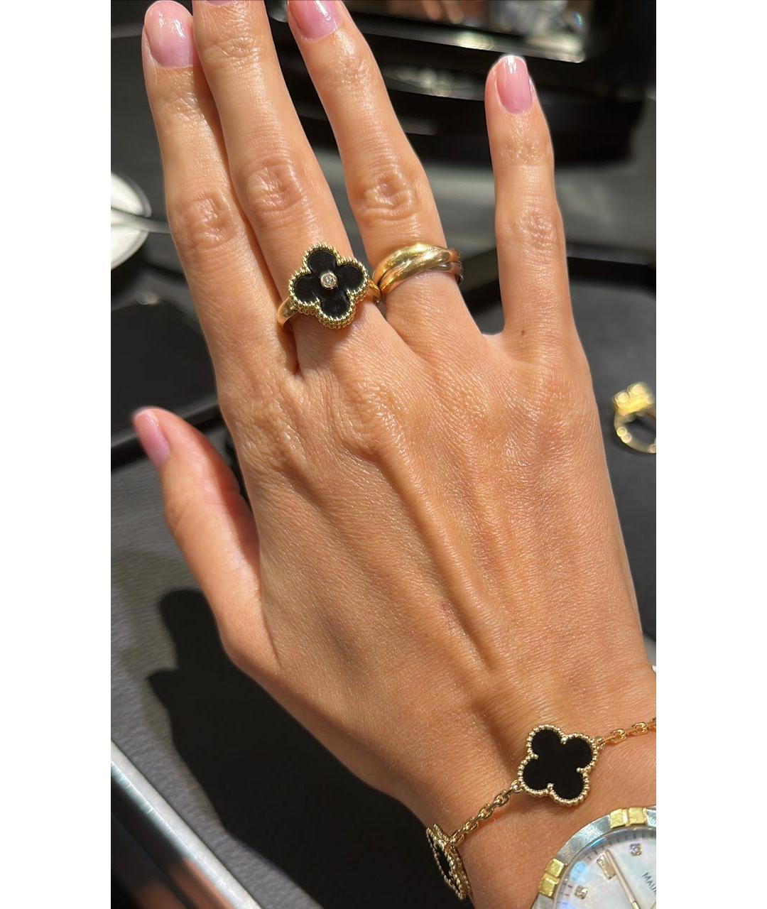 VAN CLEEF & ARPELS Черное кольцо из желтого золота, фото 2