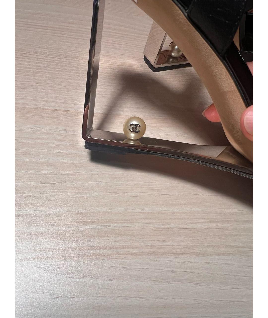 CHANEL Черные кожаные босоножки, фото 4