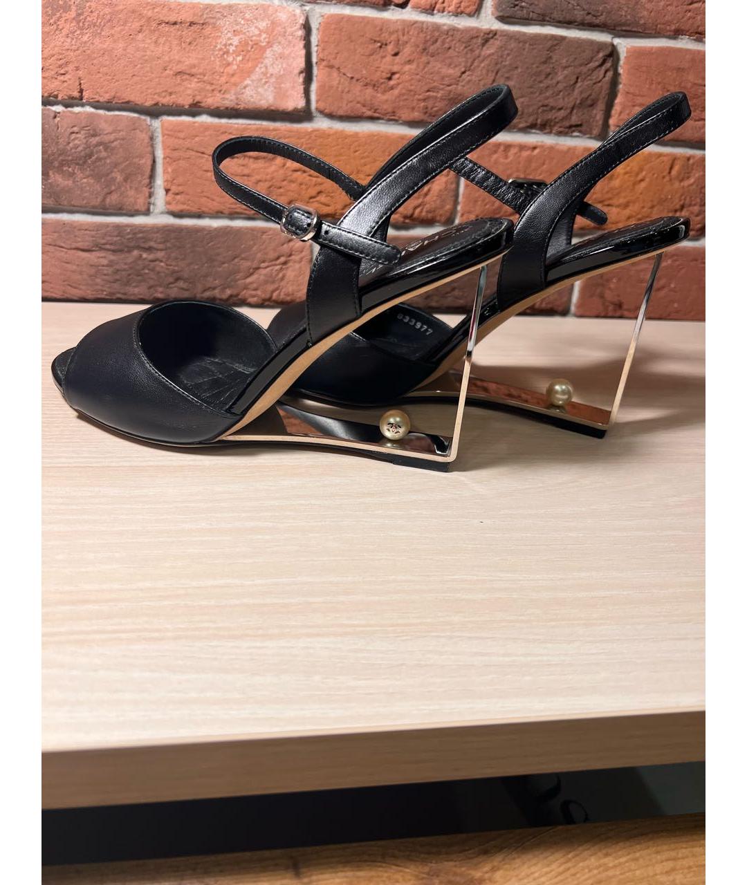 CHANEL Черные кожаные босоножки, фото 6