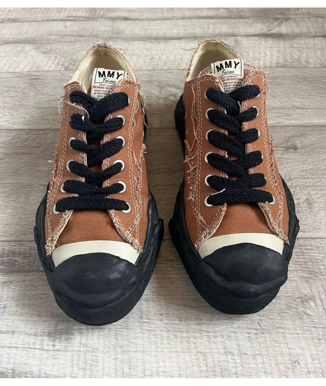 MAISON MIHARA YASUHIRO Коричневые текстильные низкие кроссовки / кеды, фото 2