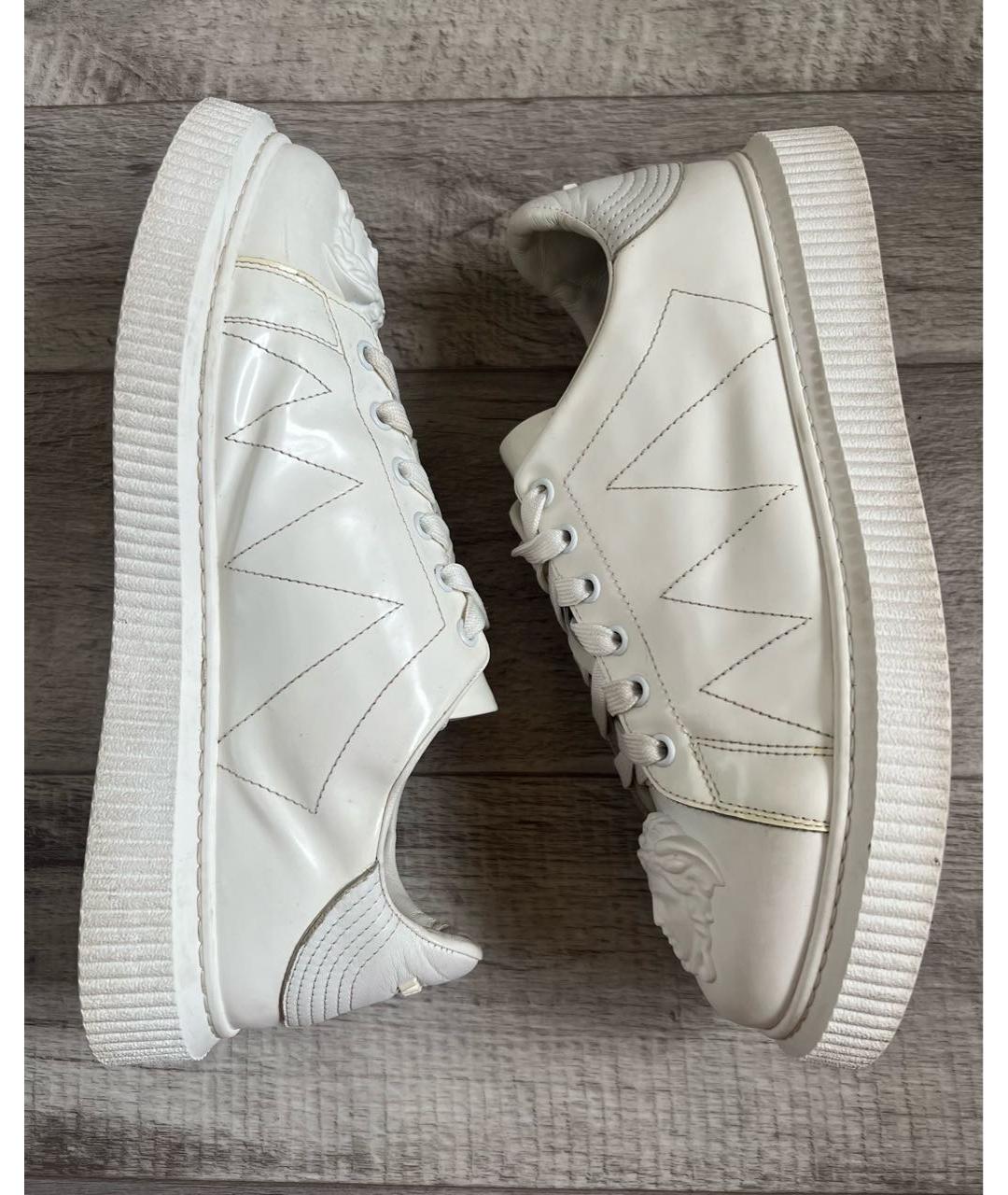 VERSACE Белые кожаные низкие кроссовки / кеды, фото 4