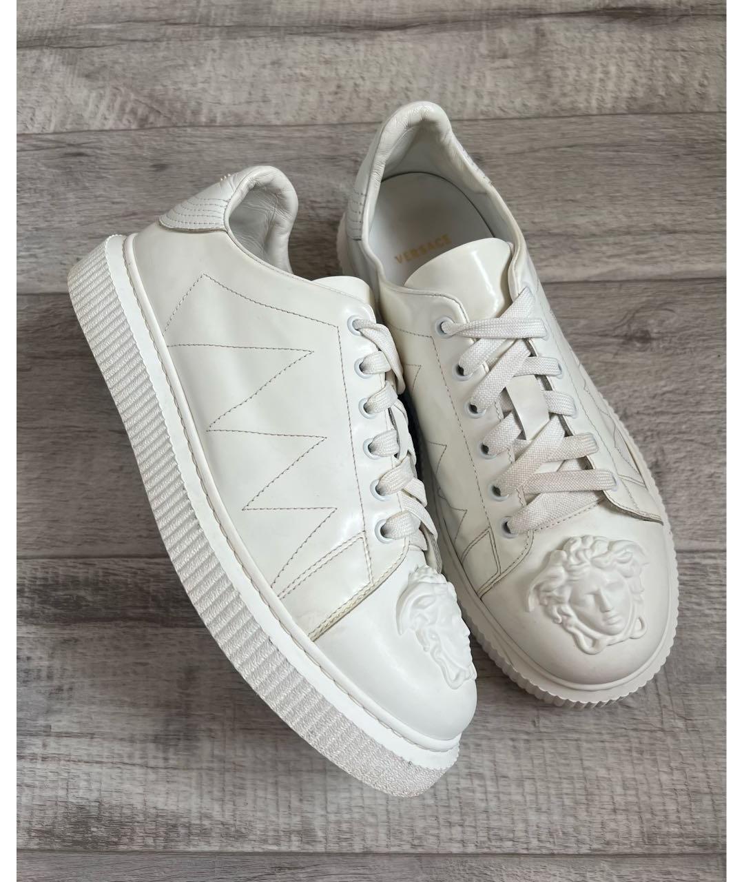 VERSACE Белые кожаные низкие кроссовки / кеды, фото 9