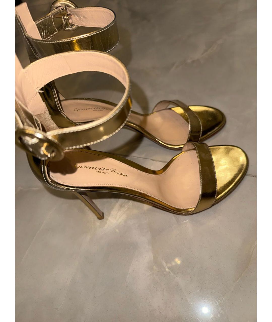 GIANVITO ROSSI Золотые кожаные босоножки, фото 2