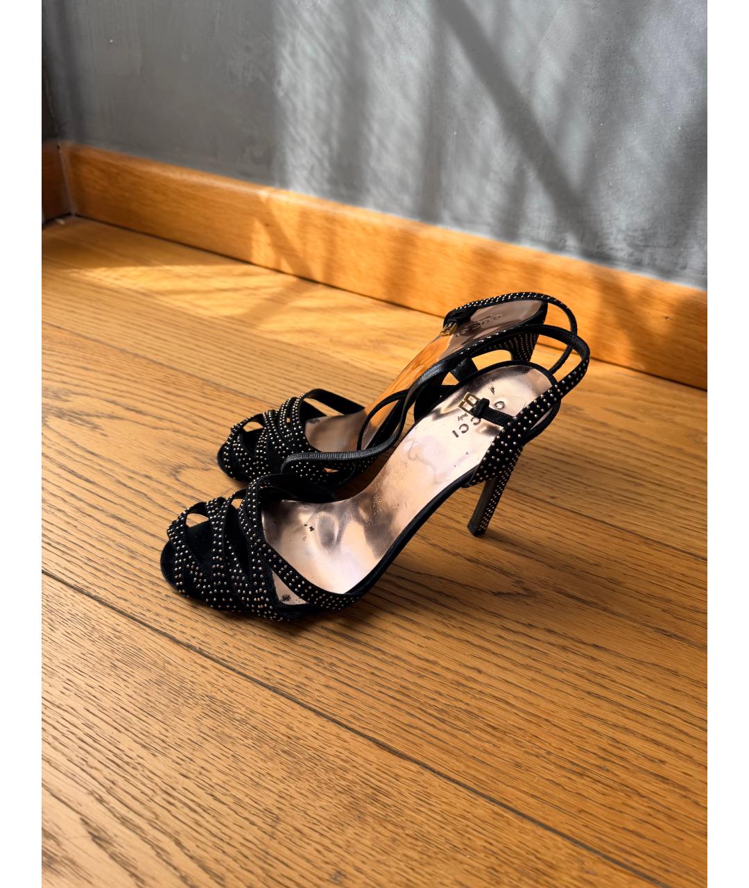 GUCCI Черные замшевые босоножки, фото 5