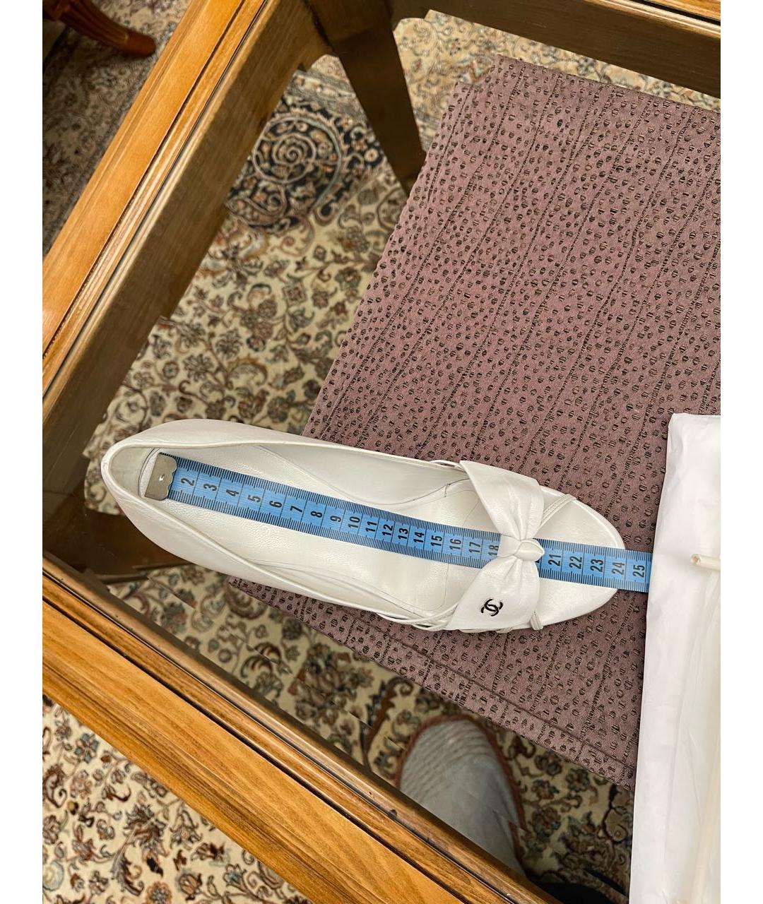 CHANEL Белые кожаные туфли, фото 6