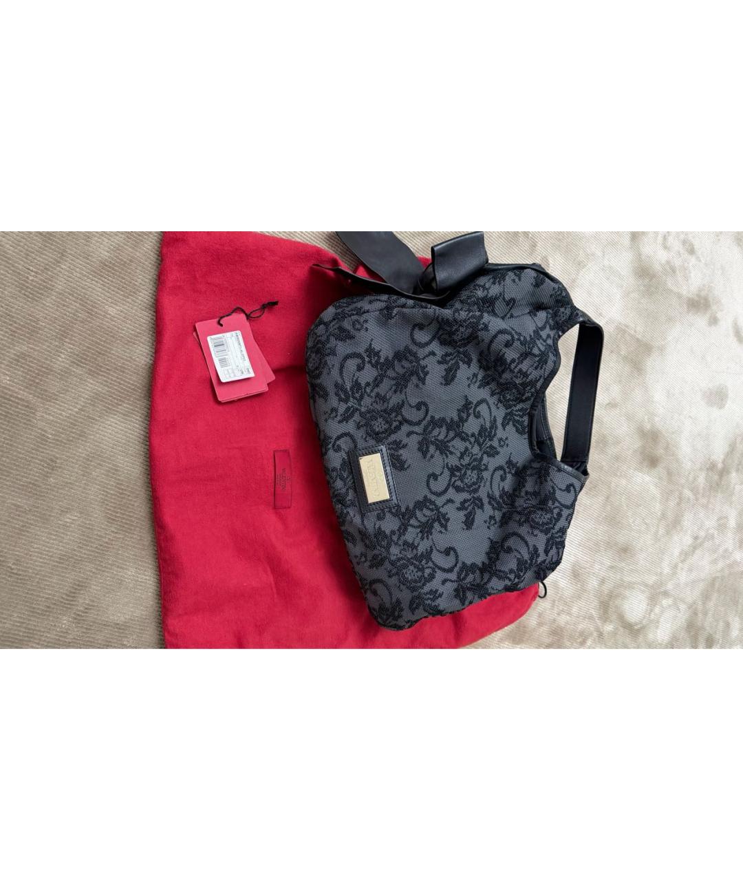 VALENTINO Антрацитовая жаккардовая сумка с короткими ручками, фото 5