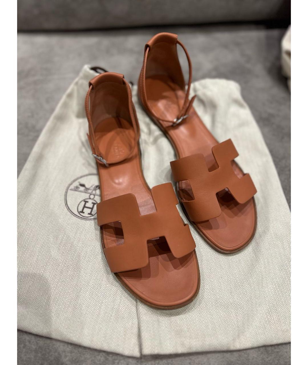 HERMES Оранжевое кожаные сандалии, фото 9