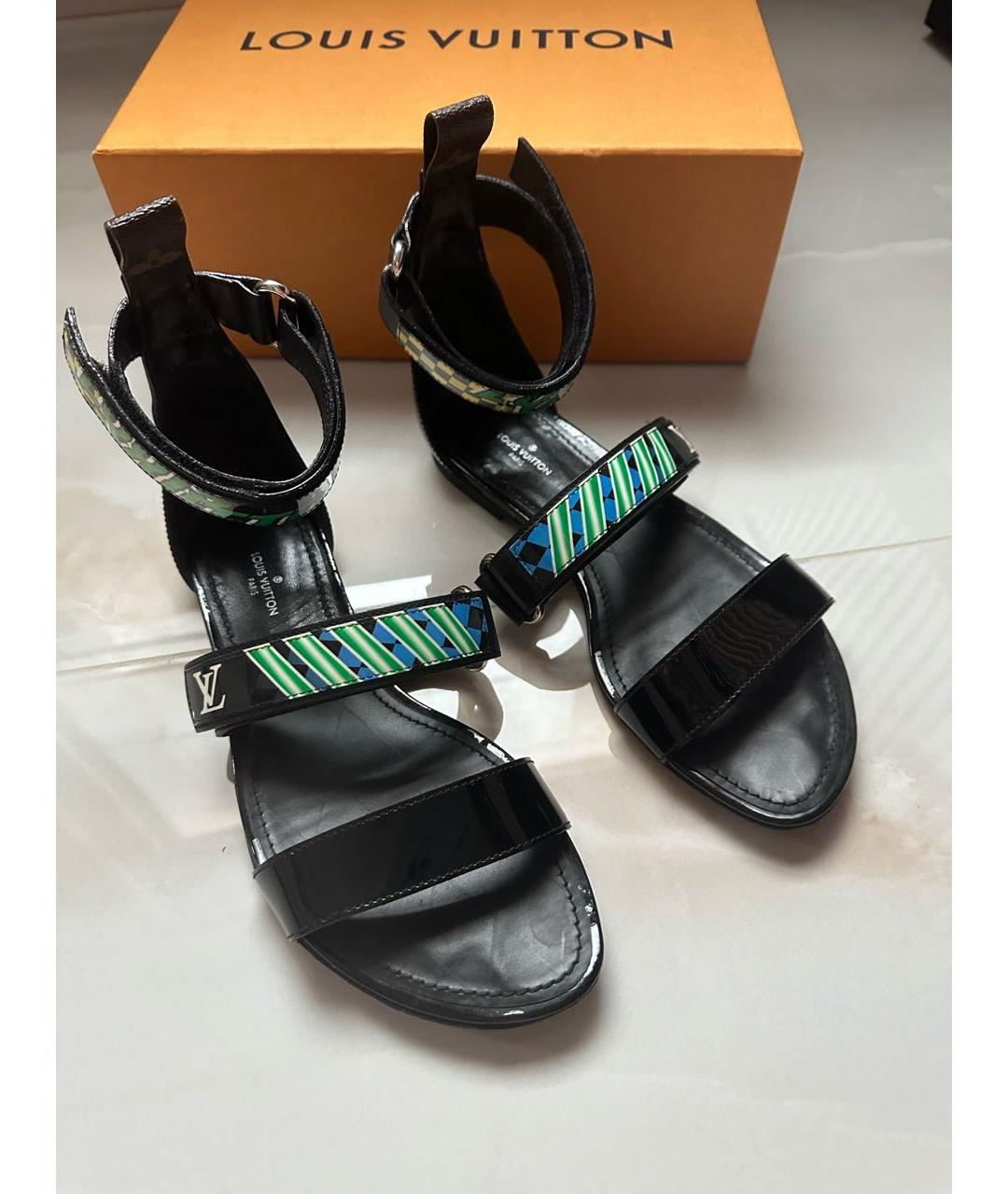 LOUIS VUITTON Черные кожаные сандалии, фото 3