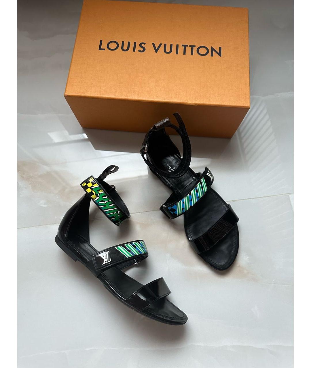 LOUIS VUITTON Черные кожаные сандалии, фото 2