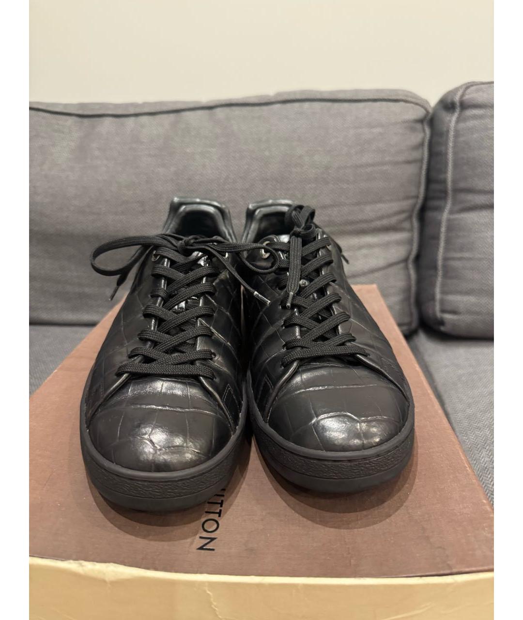 LOUIS VUITTON Черные кожаные низкие кроссовки / кеды, фото 2