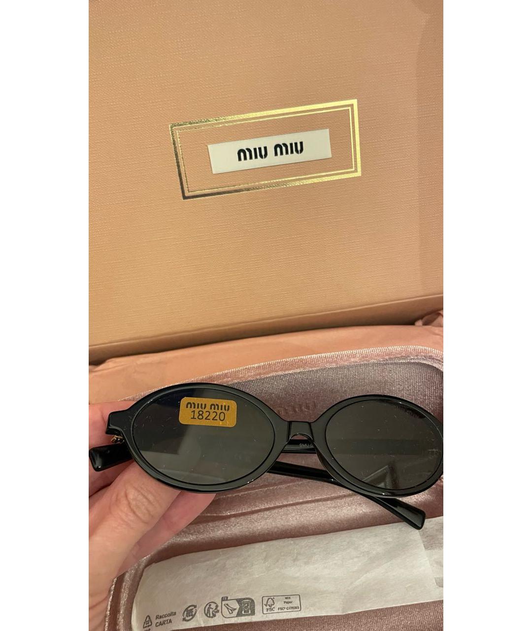 MIU MIU Черные пластиковые солнцезащитные очки, фото 4