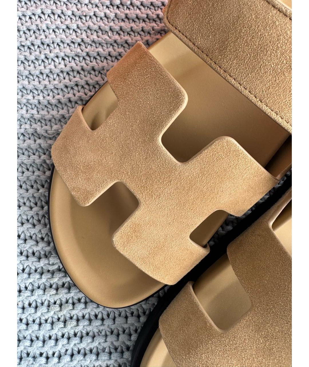 HERMES Бежевые замшевые шлепанцы, фото 7