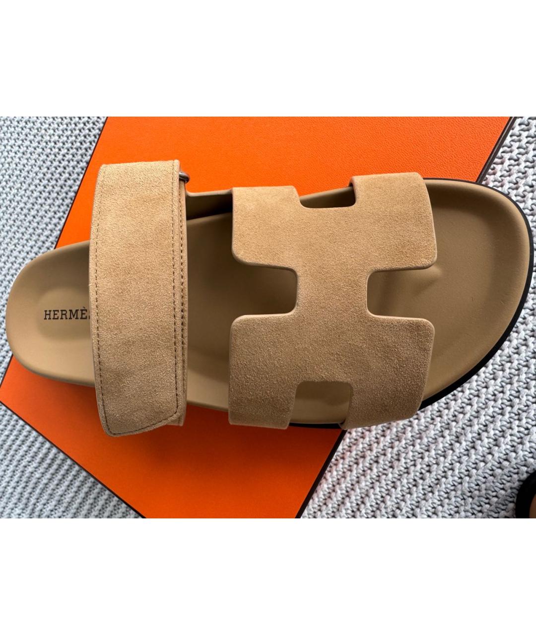 HERMES Бежевые замшевые шлепанцы, фото 2