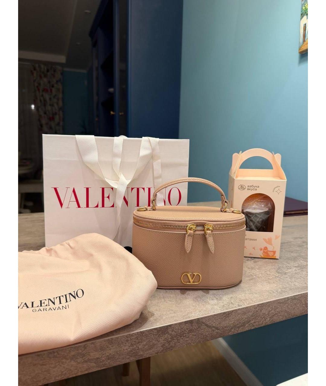 VALENTINO Бежевая кожаная сумка через плечо, фото 5