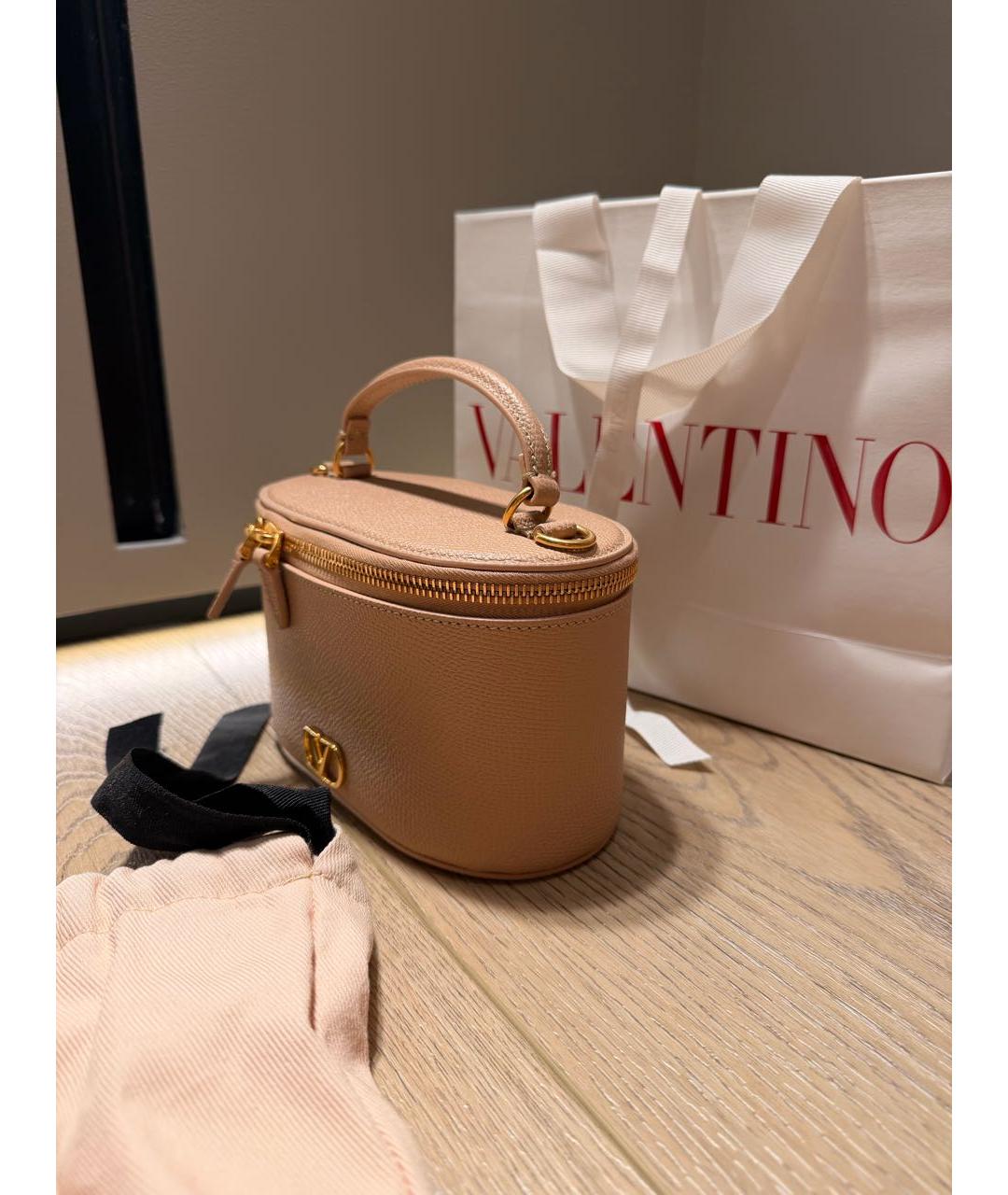 VALENTINO Бежевая кожаная сумка через плечо, фото 2