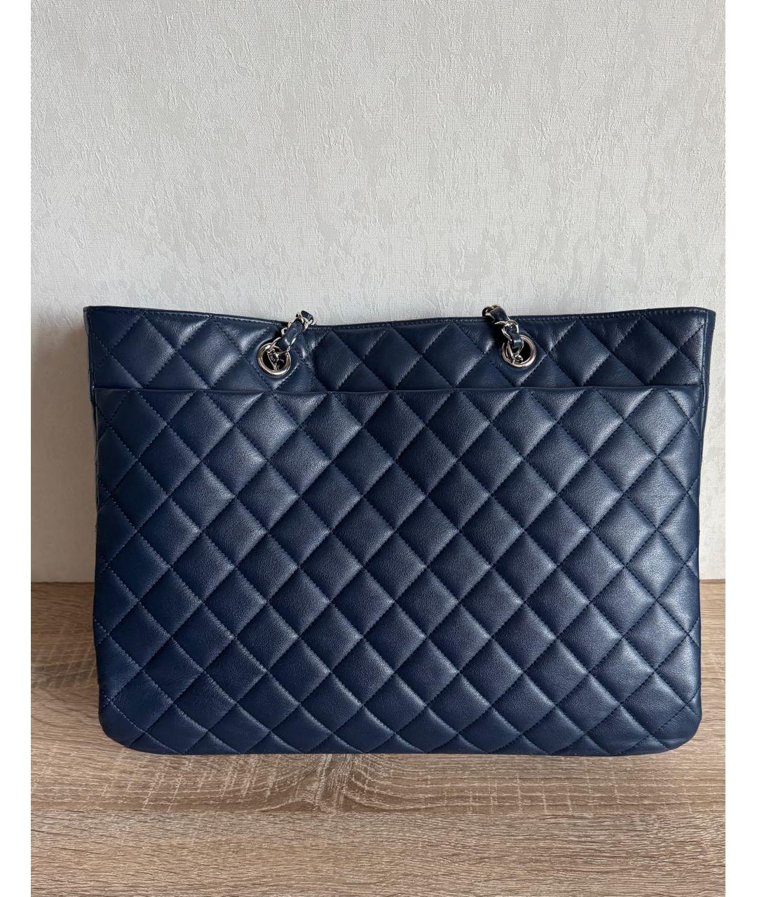 CHANEL Темно-синяя кожаная сумка тоут, фото 2