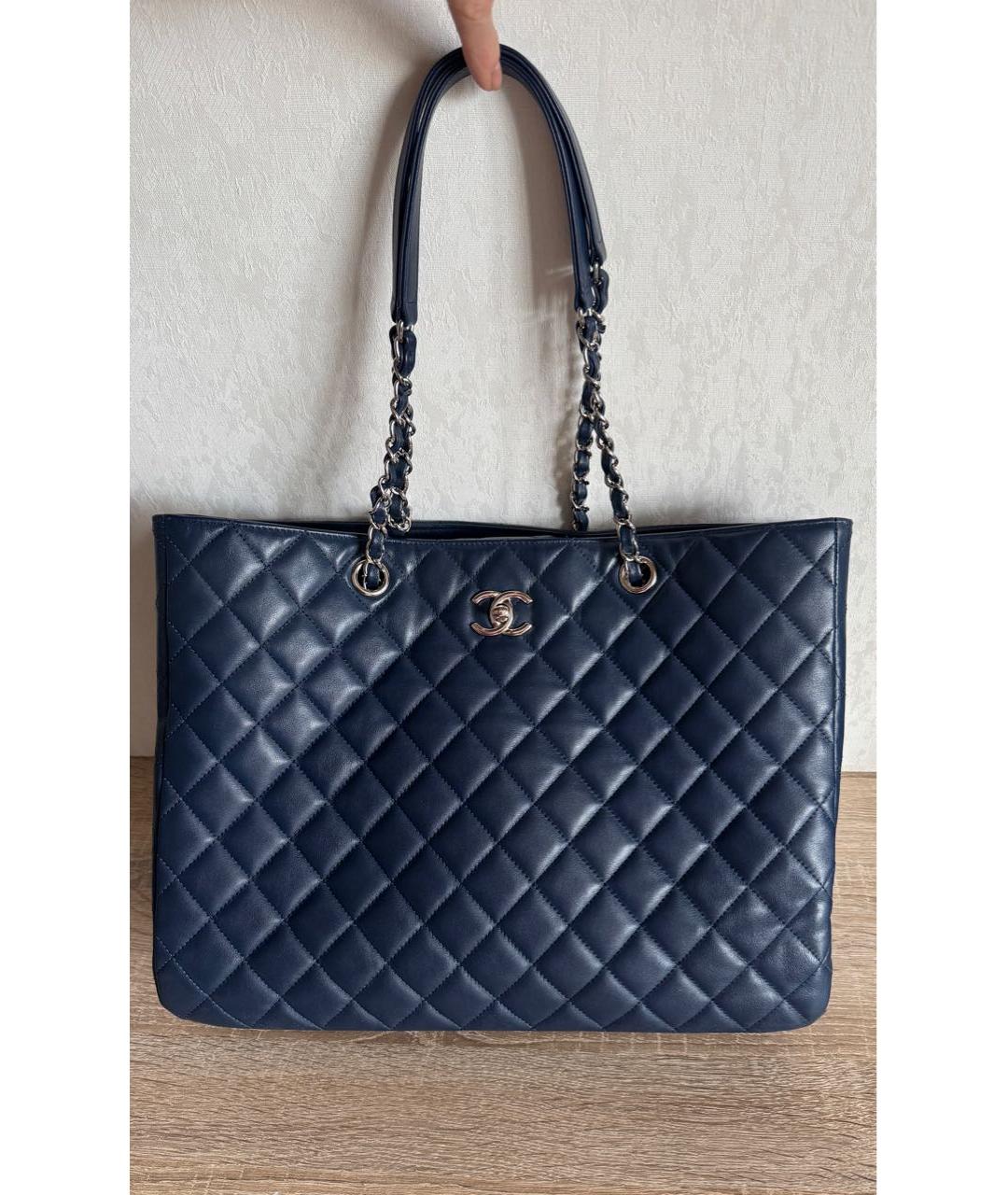 CHANEL Темно-синяя кожаная сумка тоут, фото 8