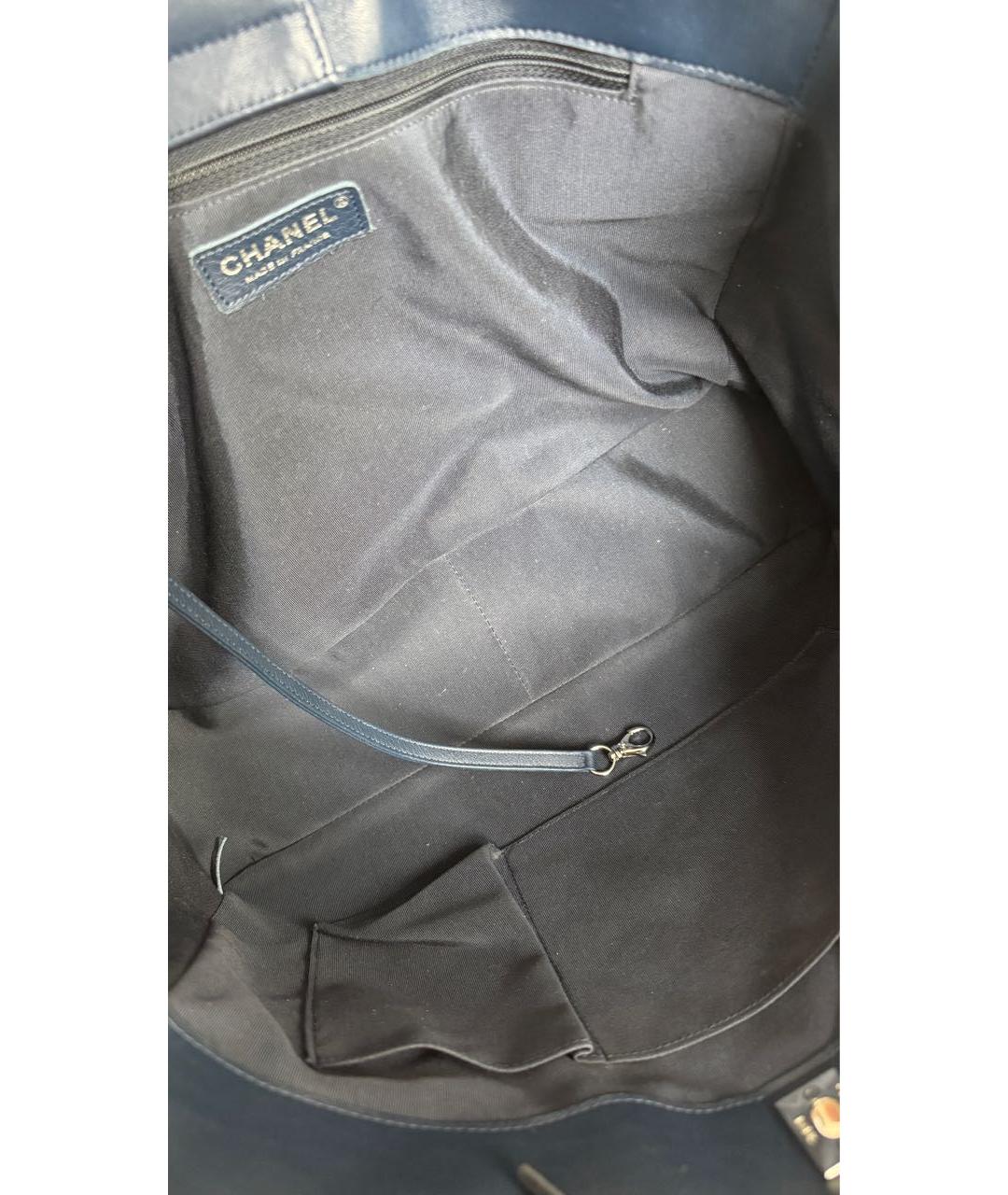 CHANEL Темно-синяя кожаная сумка тоут, фото 7