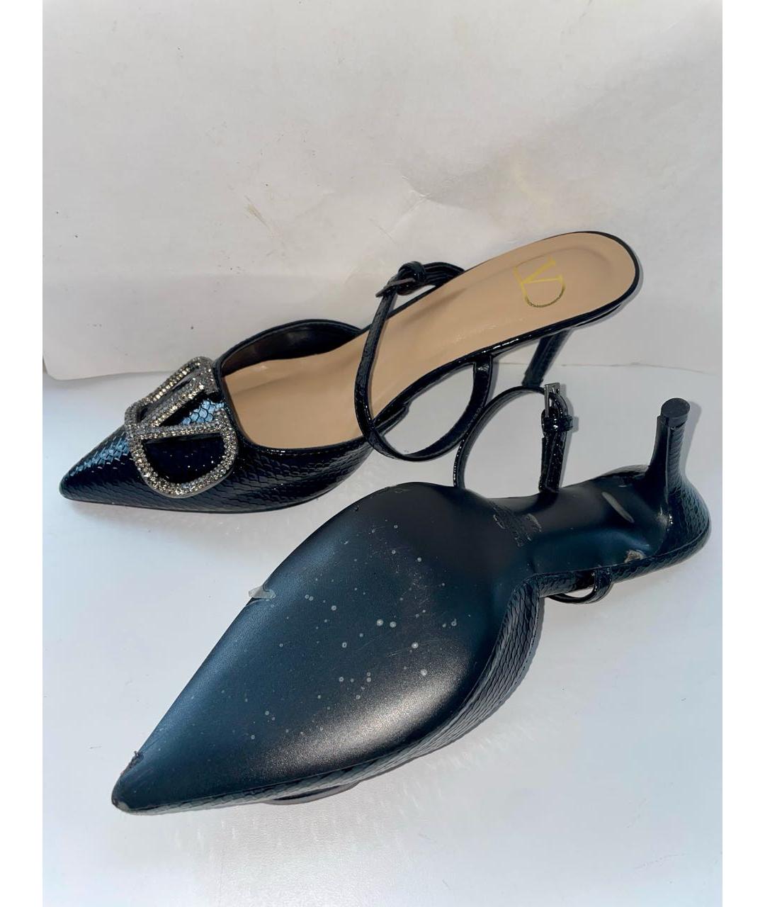 VALENTINO Черные лодочки на низком каблуке из лакированной кожи, фото 4