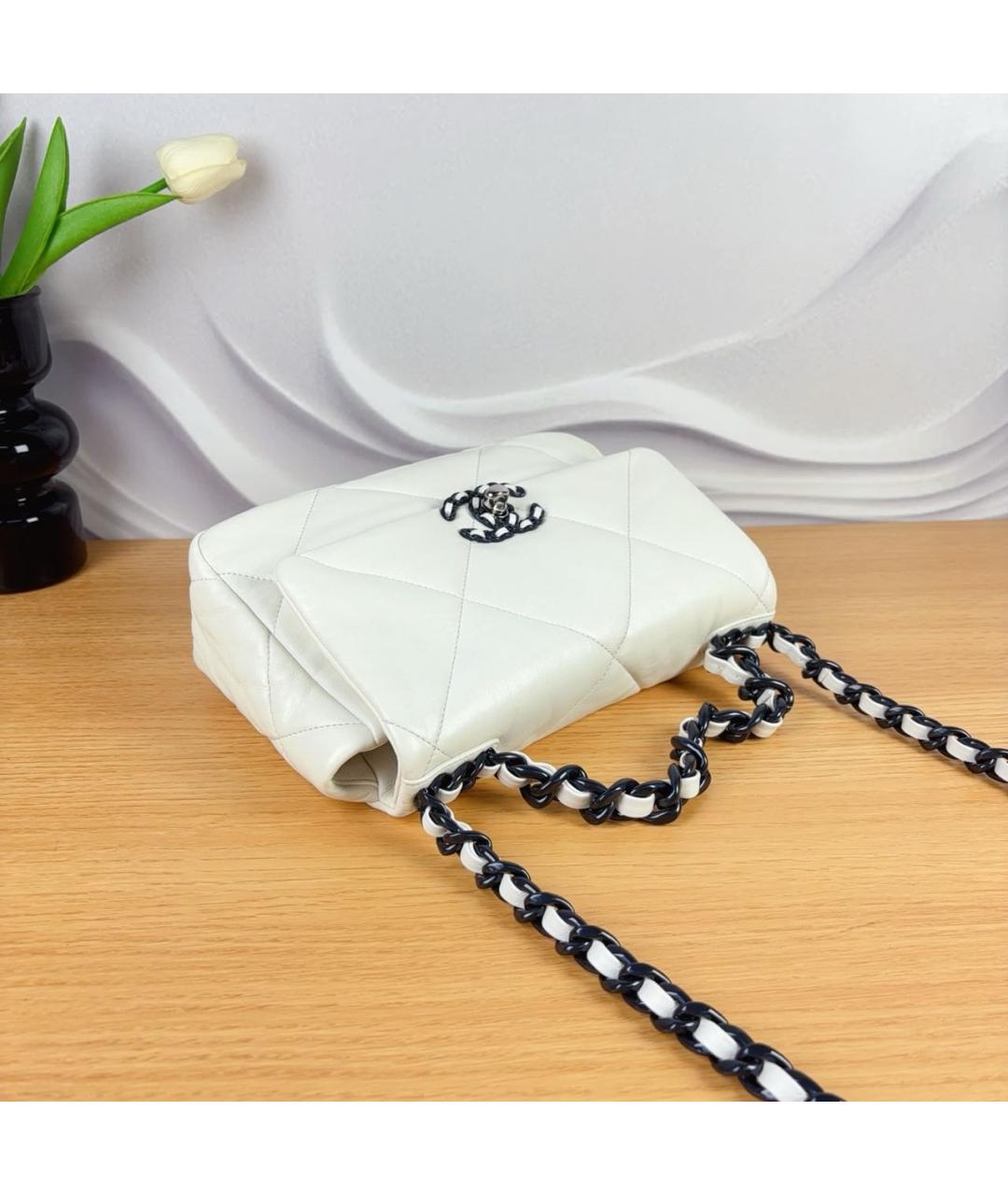 CHANEL Белая кожаная сумка через плечо, фото 6