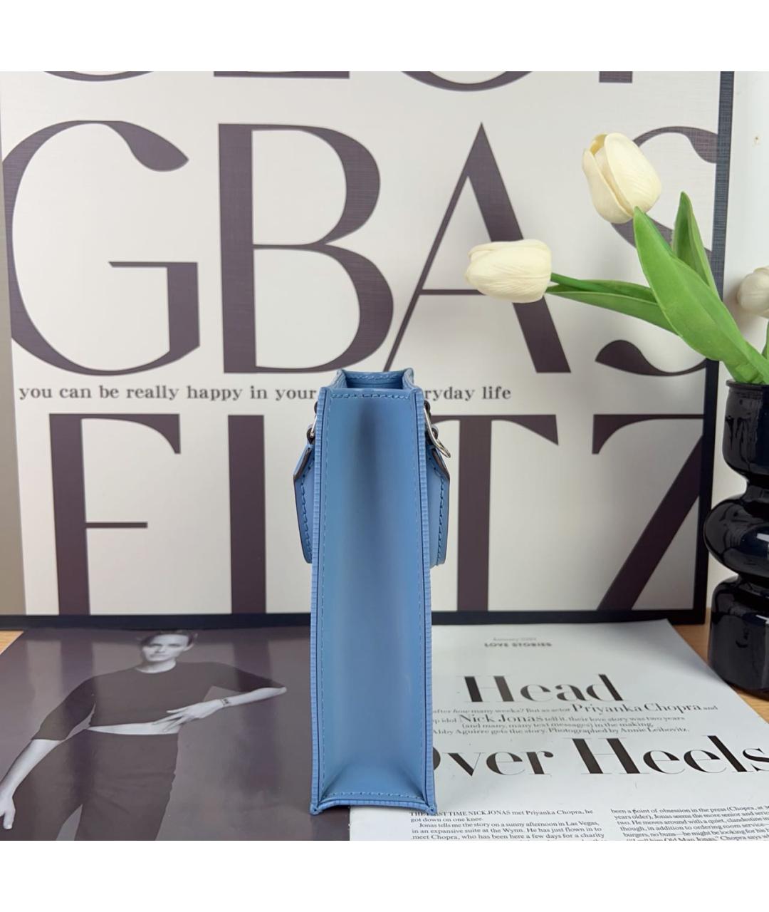 LOUIS VUITTON Голубая кожаная сумка с короткими ручками, фото 5