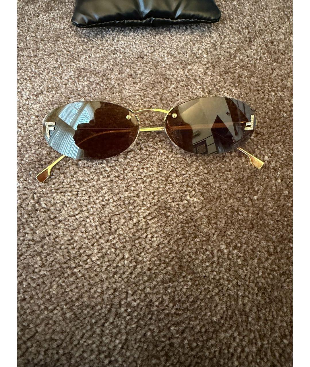 FENDI Золотые металлические солнцезащитные очки, фото 5
