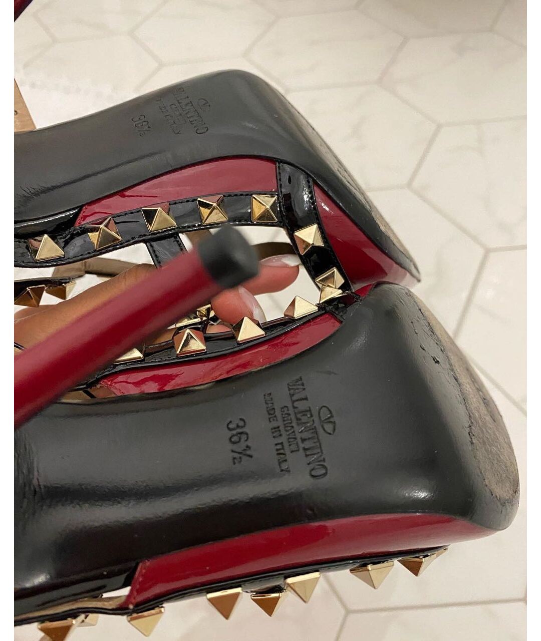 VALENTINO Бордовые босоножки из лакированной кожи, фото 4