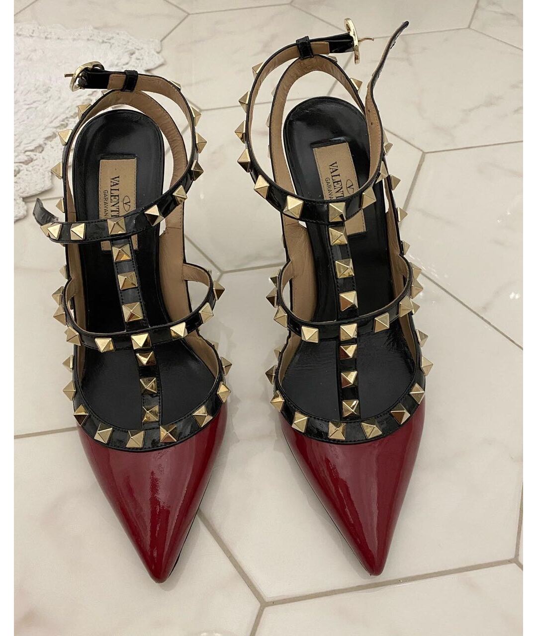 VALENTINO Бордовые босоножки из лакированной кожи, фото 7