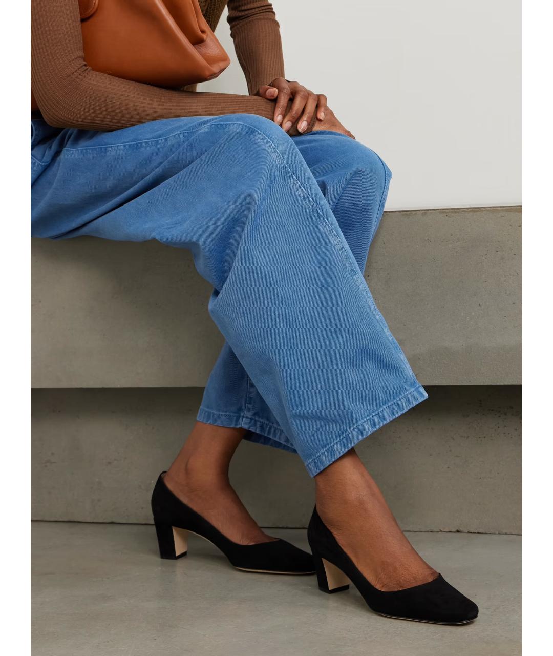 MANOLO BLAHNIK Черные замшевые лодочки на низком каблуке, фото 2