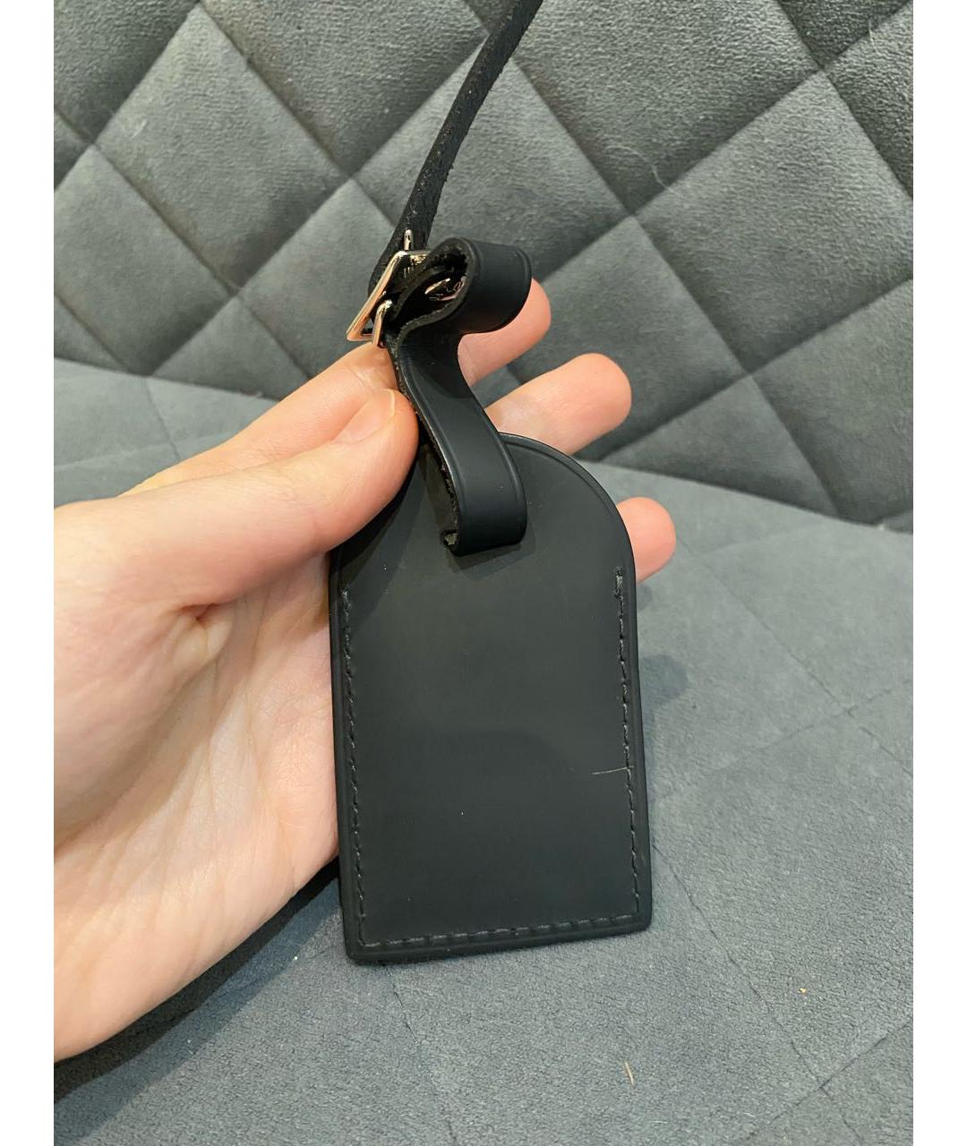 LOUIS VUITTON Черный брелок, фото 2