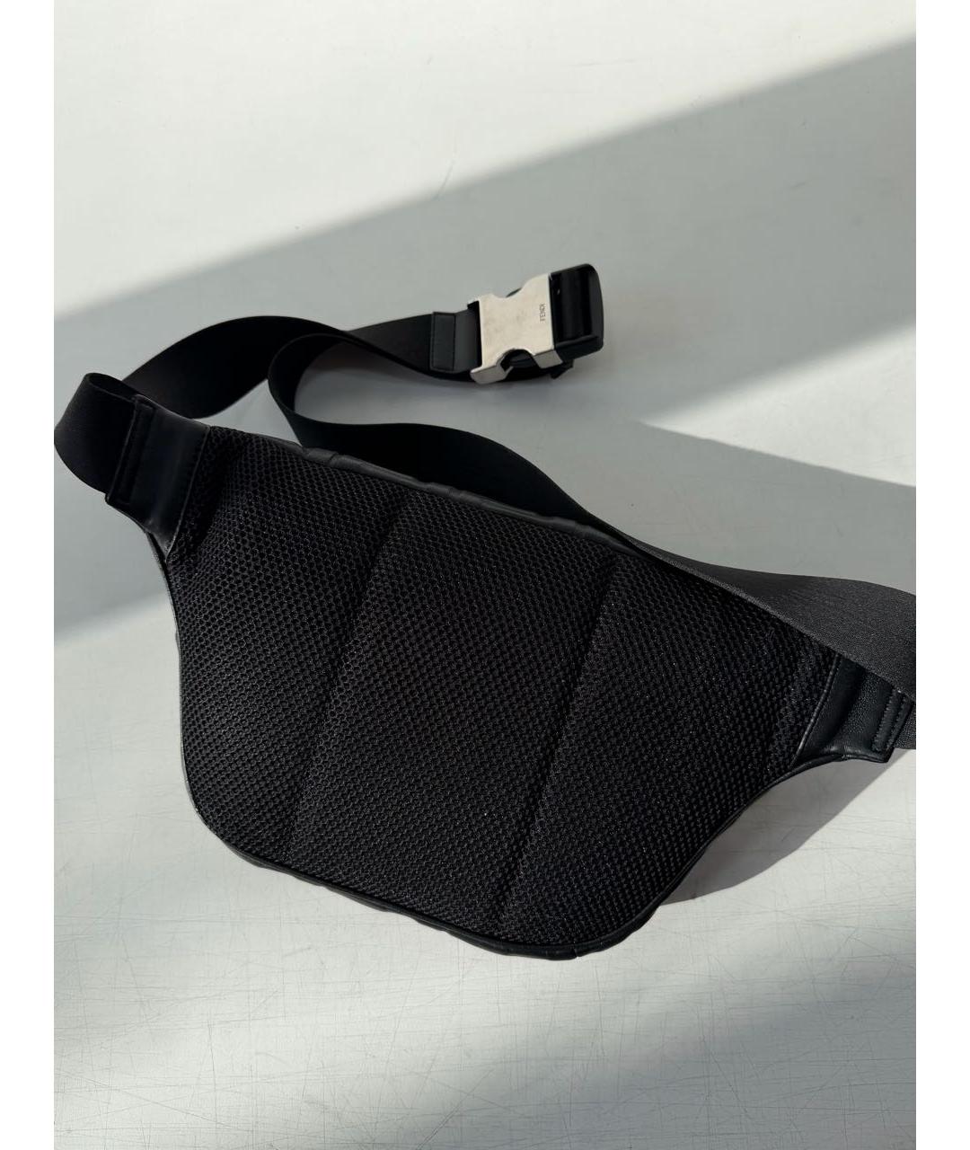 FENDI Черная кожаная поясная сумка, фото 3