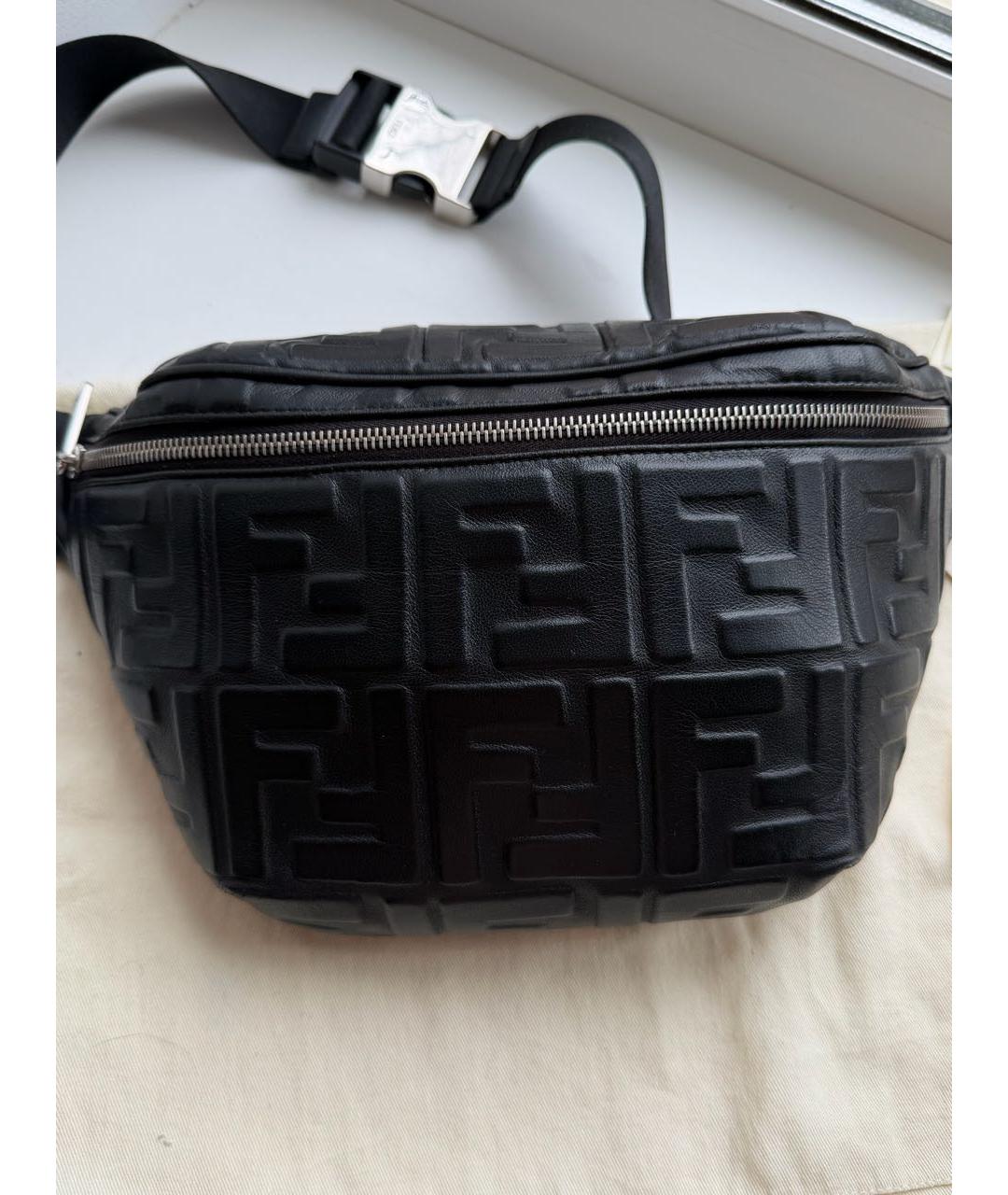 FENDI Черная кожаная поясная сумка, фото 2