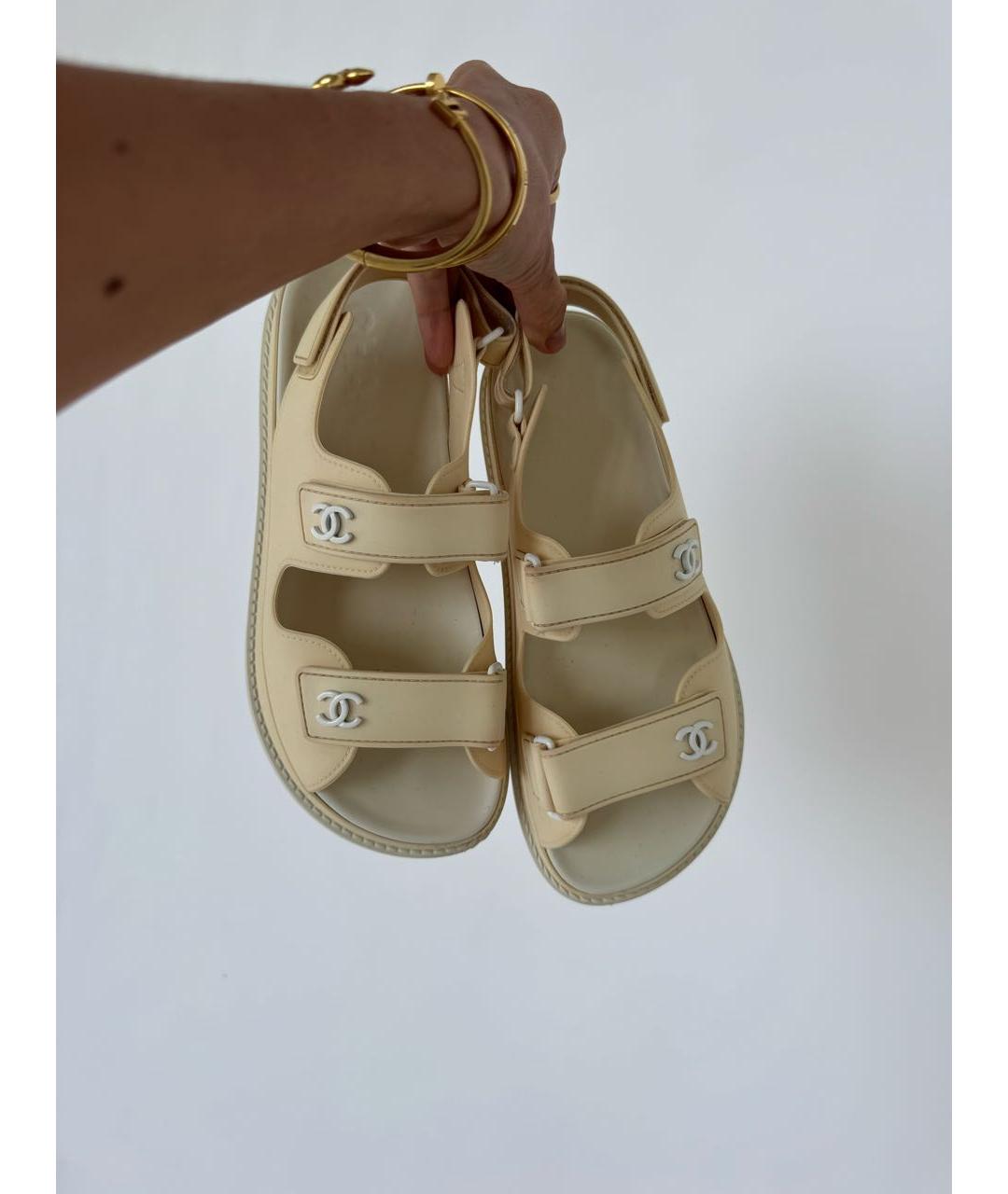 CHANEL Бежевые сандалии, фото 6