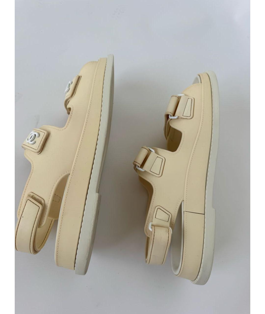 CHANEL Бежевые сандалии, фото 3