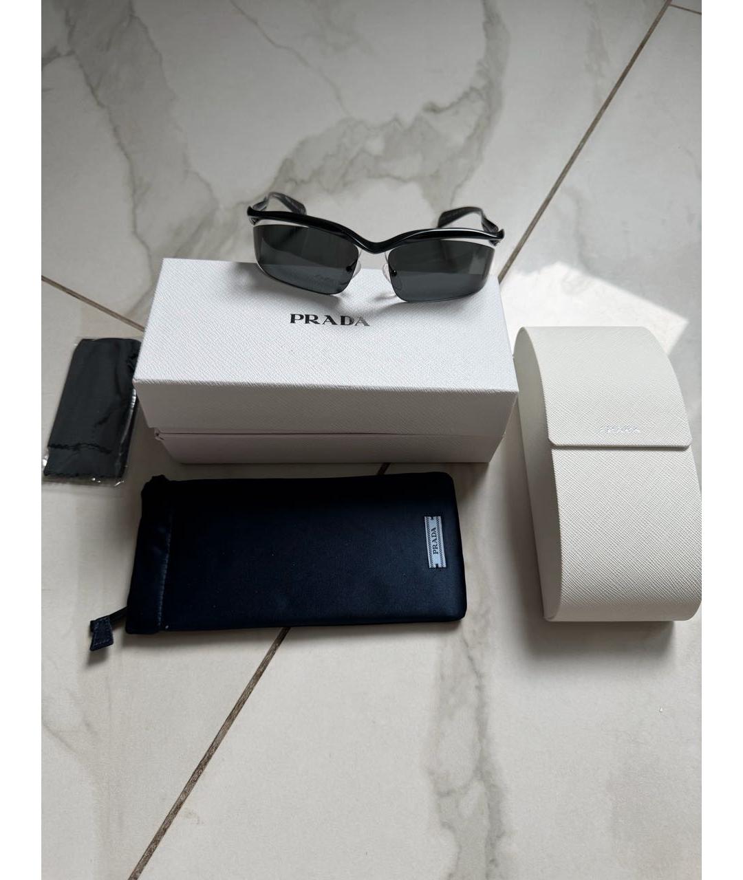 PRADA Черные пластиковые солнцезащитные очки, фото 4